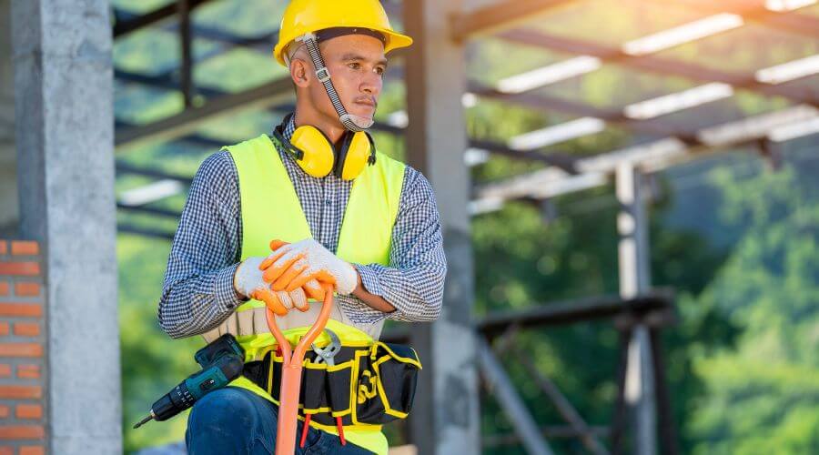 Professional gutter cleaning in Waynesville, GA